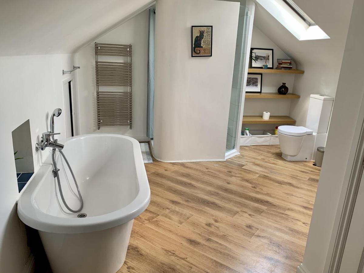 Lovely Newly Refurbished Apartment In Battersea Londýn Exteriér fotografie